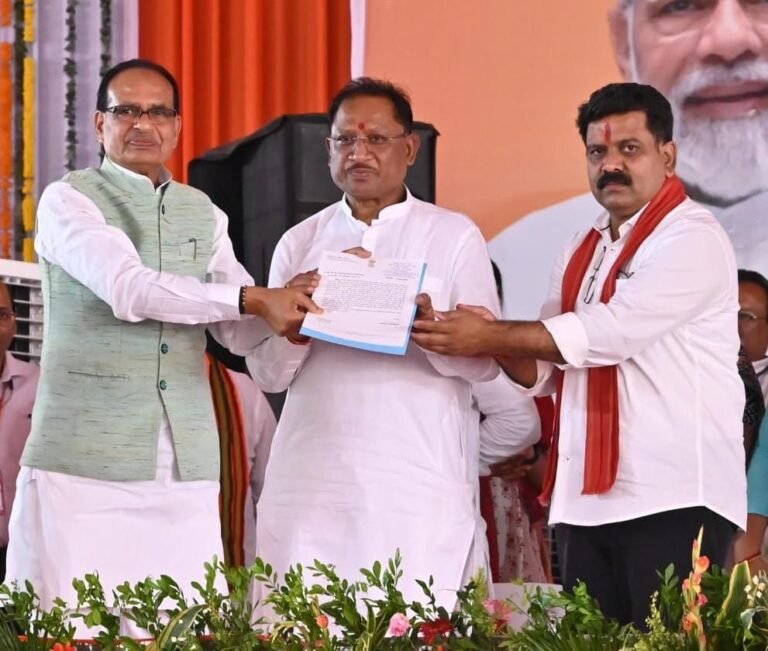 CG News: अब कोई गरीब कच्चे मकान में नहीं रहेगा, सबके बनेंगे पक्के मकान : केंद्रीय मंत्री शिवराज सिंह चौहान….