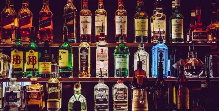 शराब से दूरी बनाने में ही है समझदारी 5 ड्रिंक्स की रैंकिंग आई सामने