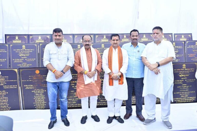 रायपुर : केंद्रीय राज्यमंत्री तोखन साहू और उप मुख्यमंत्री अरुण साव ने 39 करोड़ रुपए से अधिक के कार्यों का किया भूमिपूजन