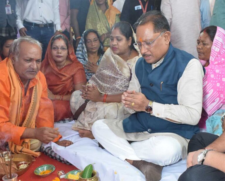 मुख्यमंत्री विष्णुदेव साय ने दुलदुला में 3 करोड़ से अधिक के विकास कार्यों का किया लोकार्पण व भूमिपूजन