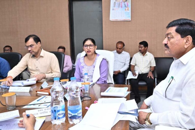 राशन वितरण में शिकायत आने पर तत्काल कार्यवाही करें: खाद्य मंत्री श्री दयालदास बघेल