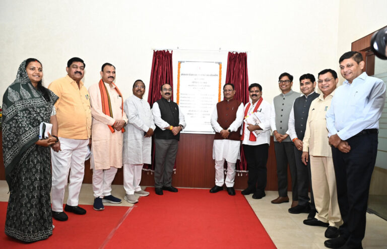 CG NEWS: मुख्यमंत्री विष्णुदेव साय ने मंत्रालय भवन में 13.90 करोड़ की लागत से बने अत्याधुनिक सभागार का किया लोकार्पण…