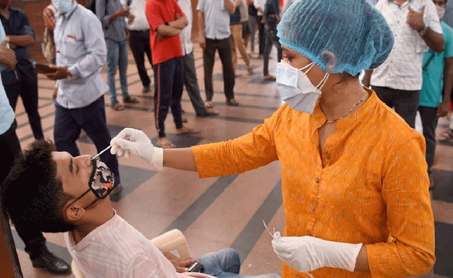 भारत में कोरोना के एक्टिव केस 6800 के पार, 68 लोगों की मौत