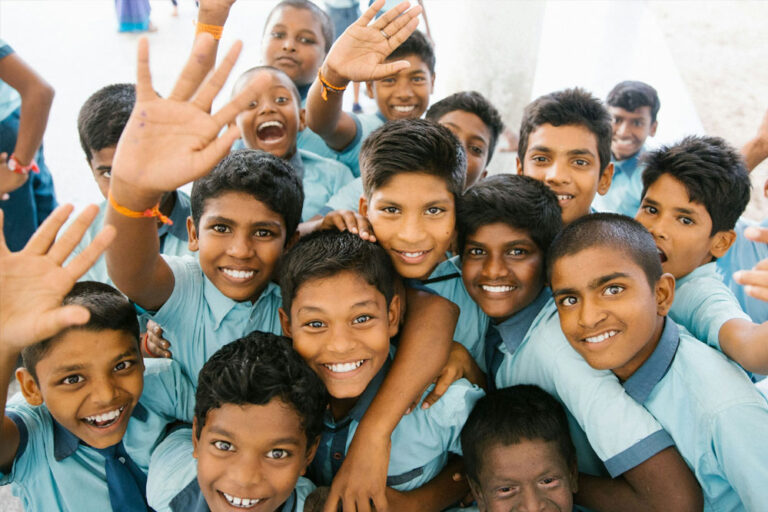 छत्तीसगढ़ में ज्यादा गर्मी की वजह से सरकार ने स्कूलों के समय में बदलाव करते हुए छोटे बच्चों को बड़ी राहत दी