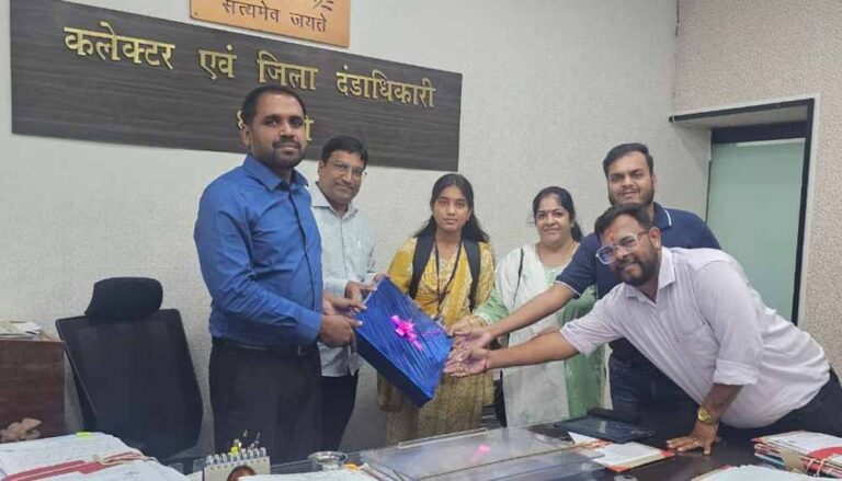 ऐश्वर्या की शिक्षा की राह अब होगी और आसान ऐश्वर्या की शिक्षा की राह अब होगी और आसान