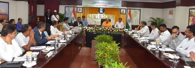 केवल रिपोर्ट पर निर्भर न रहें, निचले स्तर पर जाकर योजनाओें का क्रियान्वयन देखें : डेका