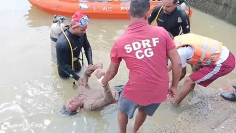 खारून नदी में दर्दनाक हादसा: नहाने गए दो नाबालिग डूबे, एक का शव मिला, दूसरा लापता