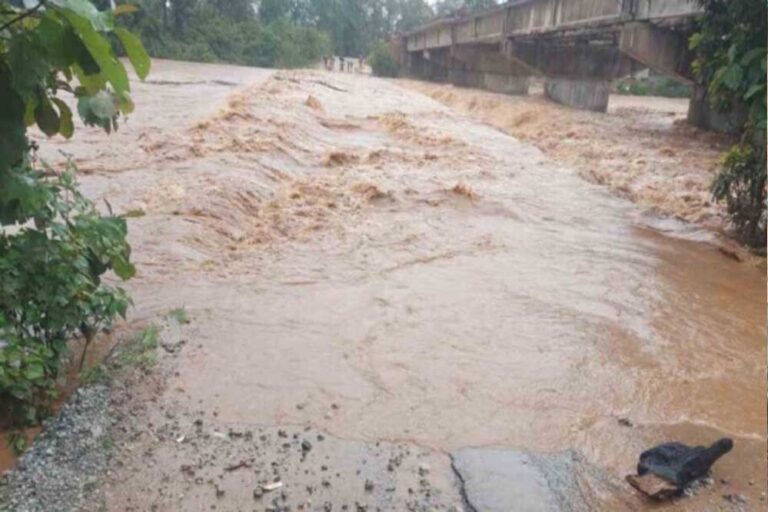 CG आज भी जमकर बरसेंगे बदरा, मध्य छत्तीसगढ़ में मौसम की मार, भारी बारिश का अलर्ट