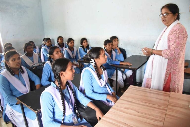 ग्रामीण स्कूलों की शैक्षणिक गुणवत्ता में आया सुधार