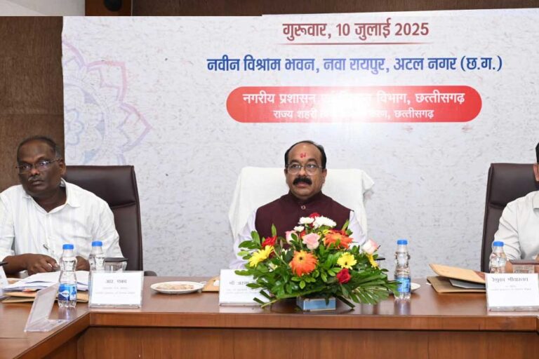 महापौरो और आयुक्तों के इंदौर शहर के अध्ययन भ्रमण का छत्तीसगढ़ को मिलेगा लाभ: उप मुख्यमंत्री अरुण साव