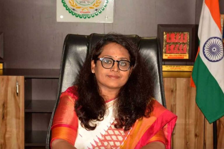 मोहला : सुरक्षित प्रसव के लिए गर्भवती महिलाओं की बनाए सूची, सुविधाए करें सुनिश्चित-कलेक्टर श्रीमती तुलिका प्रजापति