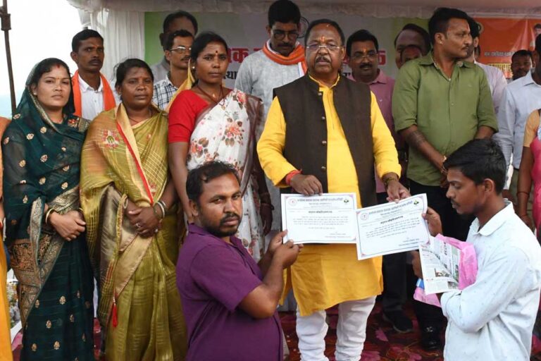 रायपुर : किसानो के हित में निरंतर कार्य कर रही है राज्य सरकार: मंत्री  रामविचार नेताम