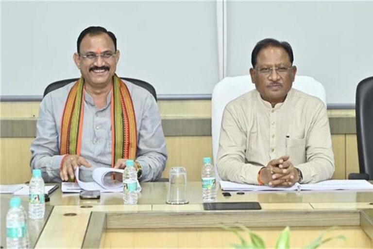 CM साय की अगुवाई में टीबी के खिलाफ बड़ी जीत, 4106 ग्राम पंचायतें हुईं टीबी मुक्त CM साय की अगुवाई में टीबी के खिलाफ बड़ी जीत, 4106 ग्राम पंचायतें हुईं टीबी मुक्त