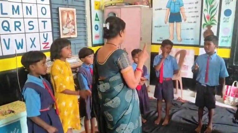 रायपुर : युक्तियुक्तकरण से बदली तस्वीर : पतरापारा महलोई प्राथमिक शाला में पढ़ाई को मिली रफ्तार