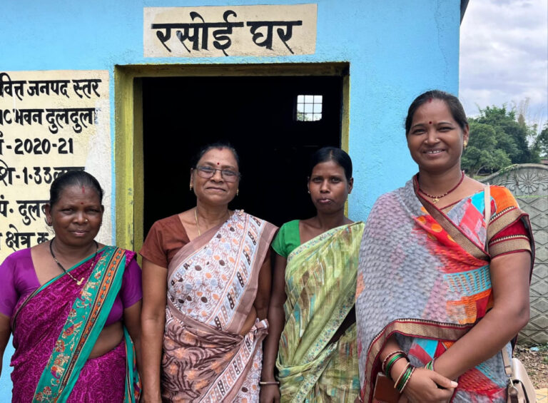 आशा महिला समूह: स्वच्छ भोजन सेवा के साथ आत्मनिर्भरता की ओर सशक्त कदम…