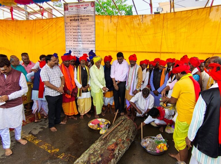पाट जात्रा के साथ ऐतिहासिक बस्तर दशहरा का शुभारंभ: मां दंतेश्वरी की नगरी में शुरू हुई 75 दिवसीय आस्था की यात्रा….