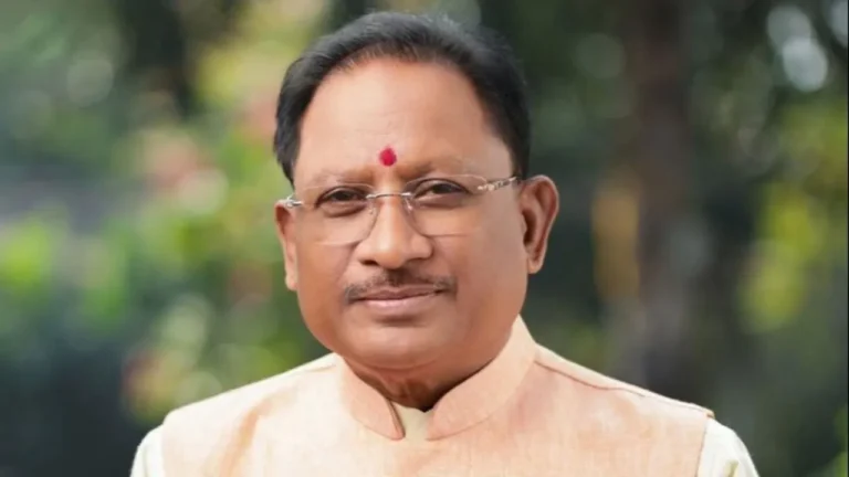 मुख्यमंत्री विष्णु देव साय ने सीआरपीएफ स्थापना दिवस पर वीर जवानों को किया नमन… मुख्यमंत्री विष्णु देव साय ने सीआरपीएफ स्थापना दिवस पर वीर जवानों को किया नमन…