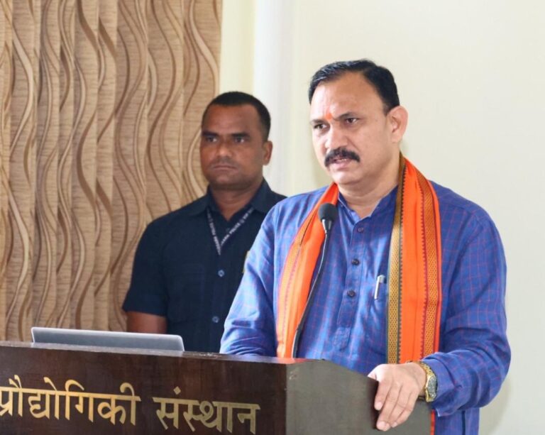 महिलाओं के बेहतर स्वास्थ्य के लिए राज्य सरकार प्रतिबद्ध: स्वास्थ्य मंत्री श्याम बिहारी जायसवाल…