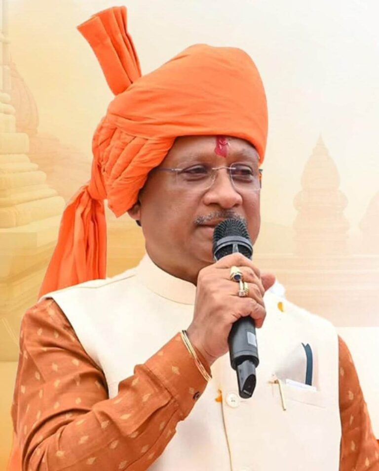 मुख्यमंत्री विष्णुदेव साय की ऐतिहासिक पहल: इस जिले के 48 मंदिरों के जीर्णोद्धार के लिए 2.03 करोड़ रुपये स्वीकृत….
