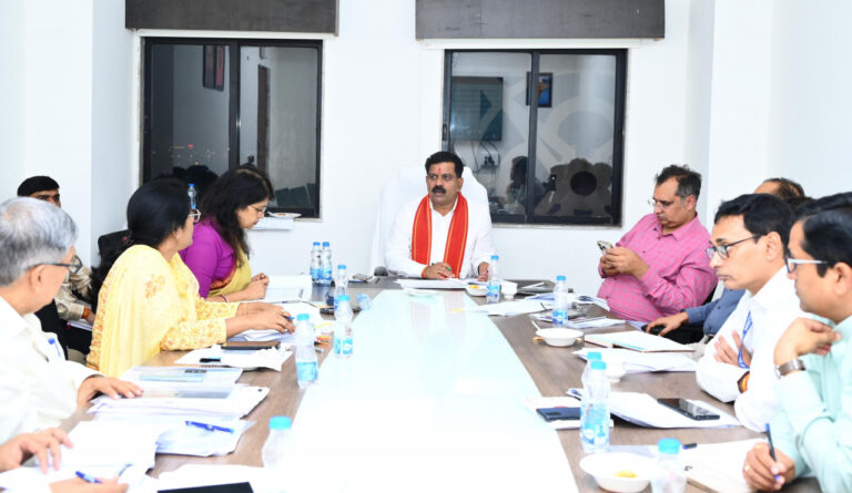 उपमुख्यमंत्री विजय शर्मा की अध्यक्षता में पंचायत विभाग की बैठक सम्पन्न…