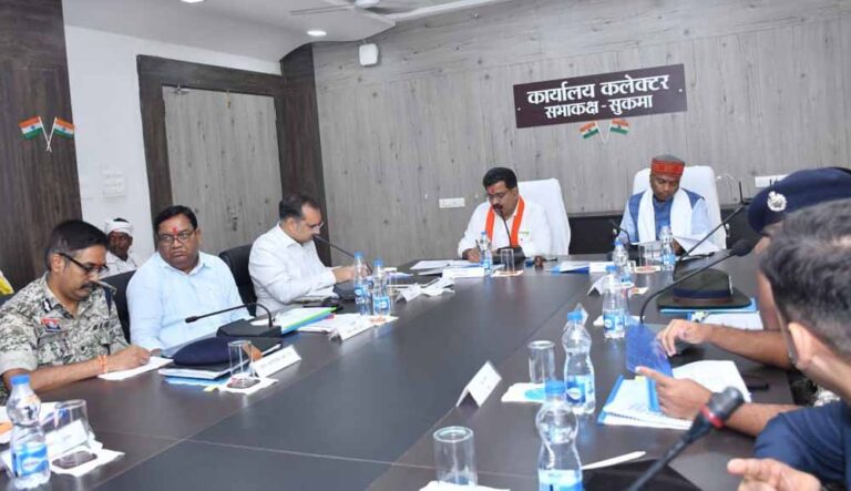 नक्सलवाद के खात्मे के लिए समाज के सभी वर्गों का सहयोग जरूरी : उपमुख्यमंत्री विजय शर्मा