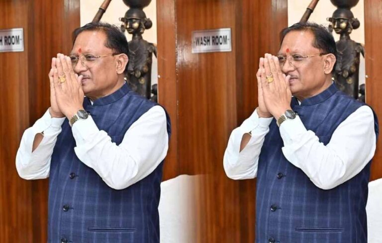 रायपुर : मुख्यमंत्री  विष्णु देव साय ने सूरजपुर जिले में 211 करोड़ से अधिक के विकास कार्यों का लोकार्पण-भूमिपूजन