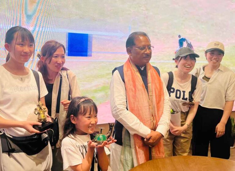 रायपुर : CM साय पहुँचे छत्तीसगढ़ पैवेलियन : वर्ल्ड एक्सपो 2025 में दिखी प्रदेश की संस्कृति और समृद्धि की अद्भुत झलक