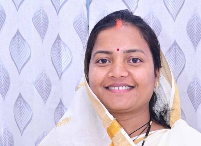 रायपुर : कैबिनेट मंत्री श्रीमती लक्ष्मी राजवाड़े ने प्रधानमंत्री नरेंद्र मोदी एवं केंद्र सरकार का जताया आभार रायपुर : कैबिनेट मंत्री श्रीमती लक्ष्मी राजवाड़े ने प्रधानमंत्री नरेंद्र मोदी एवं केंद्र सरकार का जताया आभार