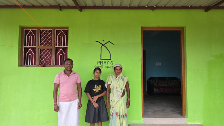 साल्ही ग्राम पंचायत में तैयार हुआ मॉडल पीएम आवास, अन्य ग्रामीणों को भी मिला प्रोत्साहन… साल्ही ग्राम पंचायत में तैयार हुआ मॉडल पीएम आवास, अन्य ग्रामीणों को भी मिला प्रोत्साहन…