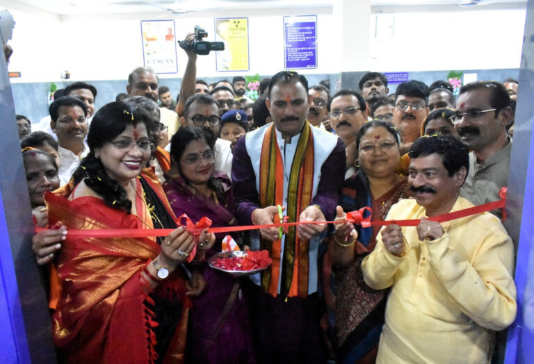 स्वास्थ्य मंत्री श्याम बिहारी जायसवाल ने जिला चिकित्सालय बालोद में सीटी स्कैन मशीन का किया शुभारंभ…. स्वास्थ्य मंत्री श्याम बिहारी जायसवाल ने जिला चिकित्सालय बालोद में सीटी स्कैन मशीन का किया शुभारंभ….