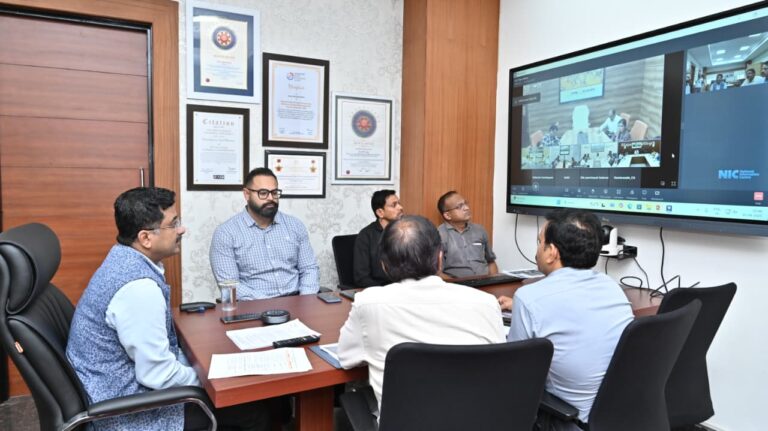 आदि कर्मयोगी अभियान: प्रमुख सचिव बोरा ने ली प्रदेश के 28 जिलों के कलेक्टरों की वीडियो कॉन्फ्रेंसिंग….