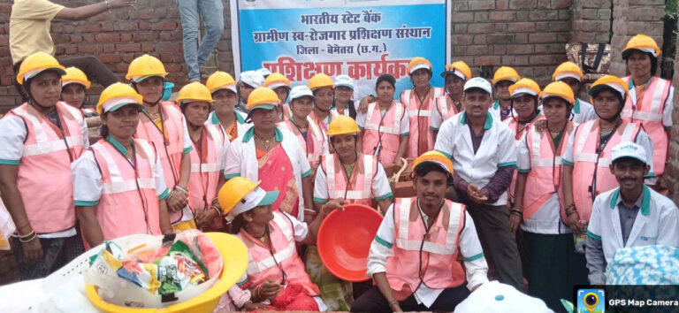 ग्रामीण युवाओं को आत्मनिर्भर बनाने राजमिस्त्री प्रशिक्षण कार्यक्रम शुरू, स्वरोजगार की मिलेगी दिशा….