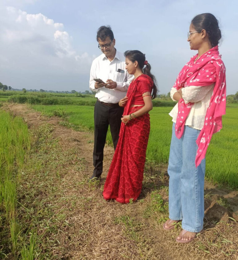 मुख्यमंत्री के निर्देश पर रायपुर जिले में किया जा रहा डिजिटल क्रॉप सर्वे… मुख्यमंत्री के निर्देश पर रायपुर जिले में किया जा रहा डिजिटल क्रॉप सर्वे…