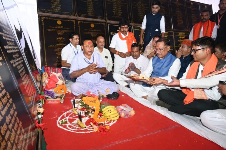 मुख्यमंत्री विष्णुदेव साय ने धरमजयगढ़ में 62.36 करोड़ के विकास कार्यों की दी सौगात.. मुख्यमंत्री विष्णुदेव साय ने धरमजयगढ़ में 62.36 करोड़ के विकास कार्यों की दी सौगात..