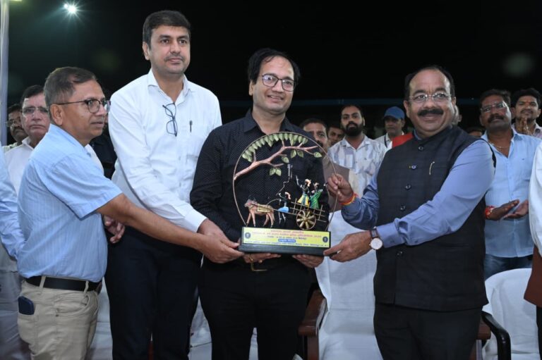 उप मुख्यमंत्री अरुण साव ने एकलव्य स्कूलों के राज्य स्तरीय खेल प्रतियोगिताओं का किया शुभारंभ…. उप मुख्यमंत्री अरुण साव ने एकलव्य स्कूलों के राज्य स्तरीय खेल प्रतियोगिताओं का किया शुभारंभ….