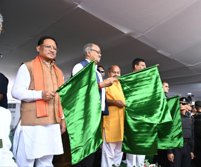 प्रधानमंत्री की विशेष पहल से बस्तर समेत प्रदेश भर में रेल सेवाओं का बढ़ा दायरा : मुख्यमंत्री विष्णु देव साय… प्रधानमंत्री की विशेष पहल से बस्तर समेत प्रदेश भर में रेल सेवाओं का बढ़ा दायरा : मुख्यमंत्री विष्णु देव साय…