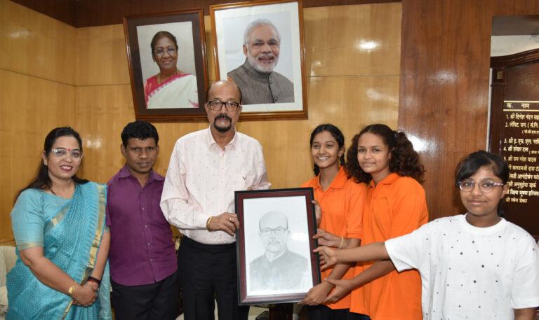 राज्यपाल श्री डेका से कोपलवाणी विशेष स्कूल के बच्चों ने की मुलाकात…