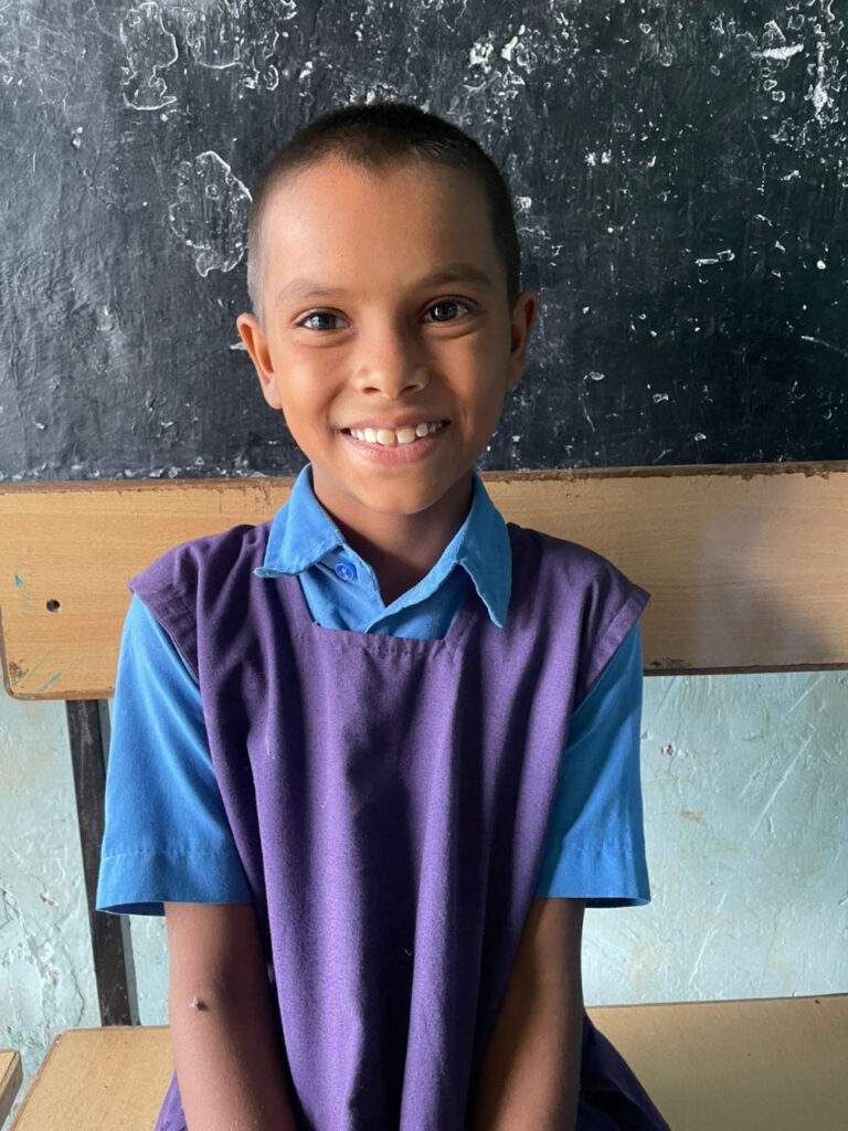 खरगा की पूनम की मुस्कान में झलकता सुनहरे भविष्य का सपना… खरगा की पूनम की मुस्कान में झलकता सुनहरे भविष्य का सपना…