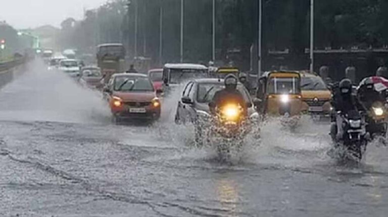 छत्तीसगढ़ में अब तक 881.4 मि.मी. औसत बारिश, बलरामपुर सबसे आगे और बेमेतरा सबसे पीछे छत्तीसगढ़ में अब तक 881.4 मि.मी. औसत बारिश, बलरामपुर सबसे आगे और बेमेतरा सबसे पीछे