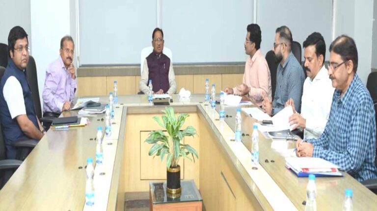 रायपुर : आदि कर्मयोगी अभियान: विकसित भारत में सशक्त होगा जनजातीय समाज- डॉ. ओम डहरिया