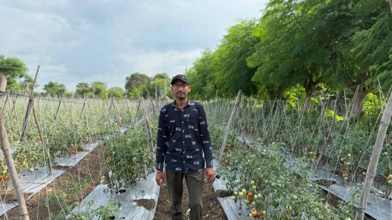 रायपुर : किसान हितैषी सरकार की योजनाओं से बन रहे स्वालंबी