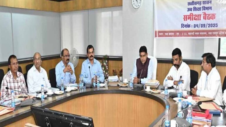 विद्यार्थियों को उच्च गुणवत्तायुक्त शिक्षा प्रदान करें : उच्च शिक्षा मंत्री टंकराम वर्मा विद्यार्थियों को उच्च गुणवत्तायुक्त शिक्षा प्रदान करें : उच्च शिक्षा मंत्री टंकराम वर्मा