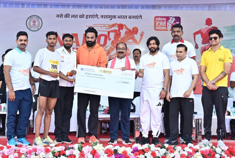 स्वस्थ और नशामुक्त भारत के लिए ‘नमो युवा रन’, युवाओं ने जोश और उत्साह से की भागीदारी…. स्वस्थ और नशामुक्त भारत के लिए ‘नमो युवा रन’, युवाओं ने जोश और उत्साह से की भागीदारी….