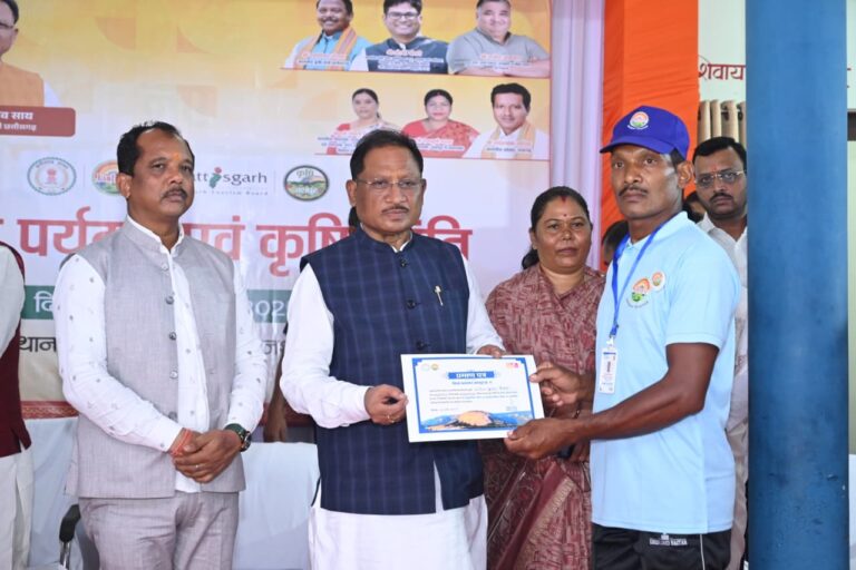 मुख्यमंत्री विष्णुदेव साय ने की सामुदायिक पर्यटन की नई पहल…..