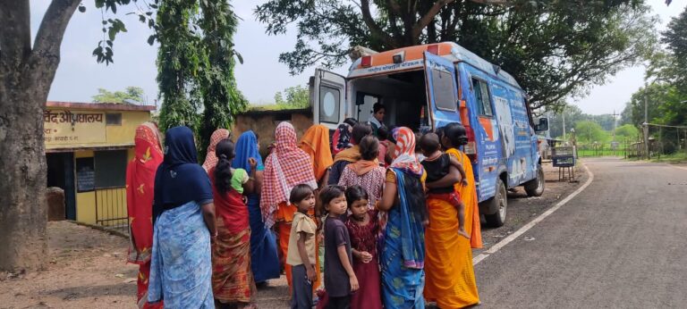 ‘‘स्वस्थ नारी, सशक्त परिवार अभियान‘ अंतर्गत सुदूर अंचलों तक पहुँची विशेषज्ञ स्वास्थ्य सेवाएँ….