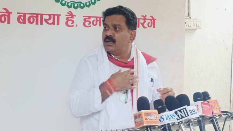 21 नक्सलियों के आत्मसमर्पण का गृह मंत्री विजय शर्मा ने किया स्वागत, कहा- निर्धारित समय तक समाप्त होगा नक्सलवाद