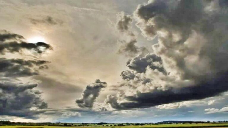 अक्टूबर में मौसम का मिजाज बदला-बदला, नवंबर से बढ़ेगी ठंड; भोपाल में छाए रहेंगे बादल, दक्षिण एमपी में बारिश के आसार