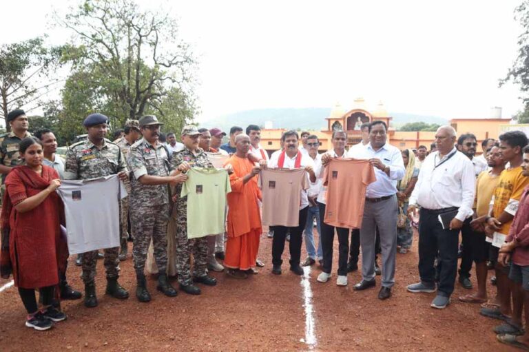 उप मुख्यमंत्री शर्मा ने सुदूर वनांचल ग्राम कच्चापाल में बस्तर ओलंपिक 2025 का किया शुभारंभ