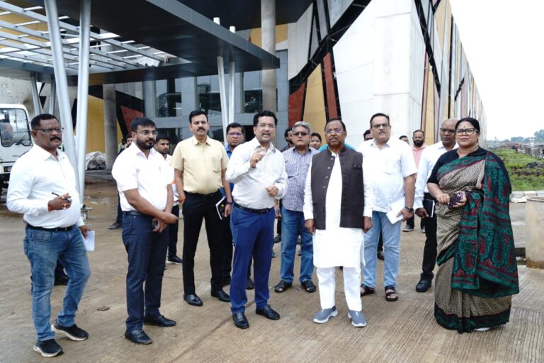 आदिम जाति विकास मंत्री ने आदिवासी स्वतंत्रता संग्राम सेनानियों पर निर्माणाधीन संग्रहालय-सह स्मारक के निर्माण कार्यों का किया निरीक्षण….