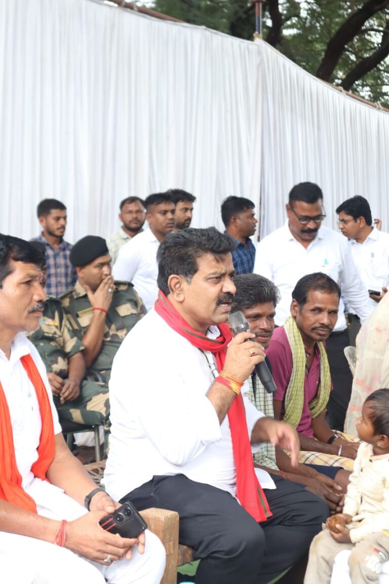 उप मुख्यमंत्री विजय शर्मा ने सुदूर संवेदनशील ग्राम कच्चापाल में ग्रामीणों के साथ किया संवाद….